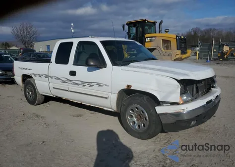 2006 Chevrolet Silverado C1500 z USA, uszkodzony, nr VIN 1GCEC19T16Z121074